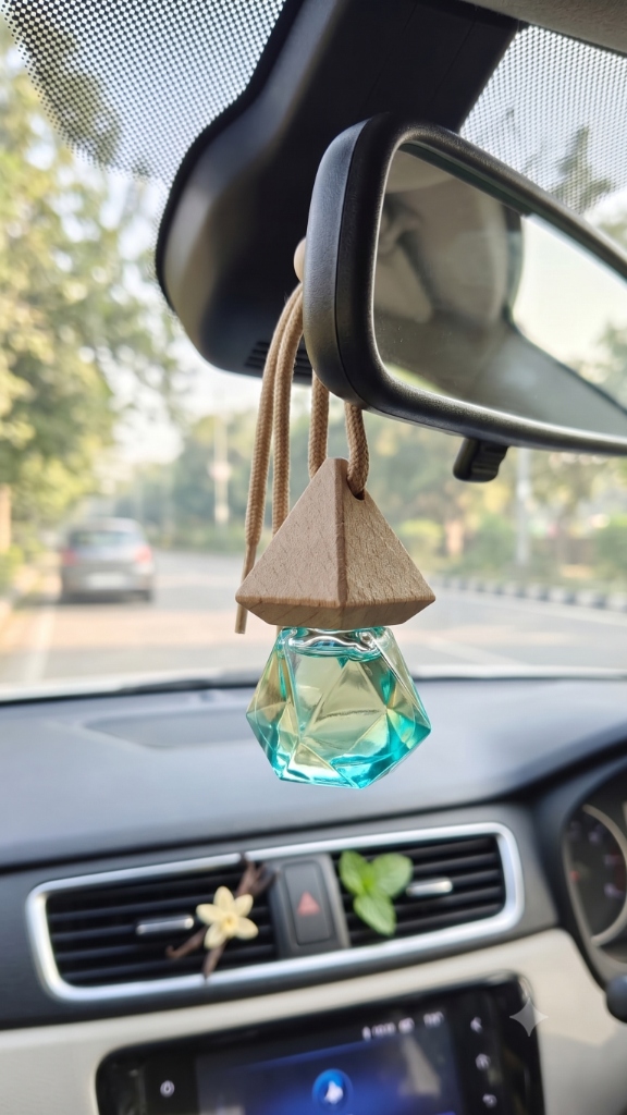 Royal Musk Hanging Car Diffuser